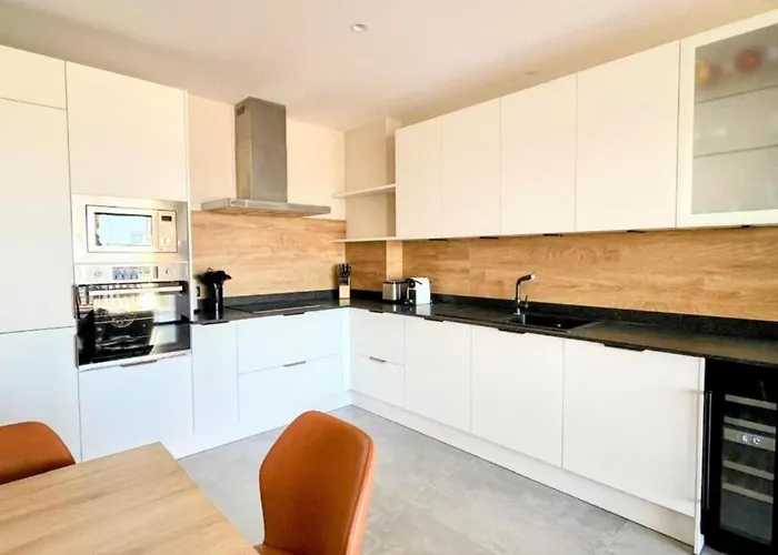 דירה T4 Moderne Avec Terrasse Vue *