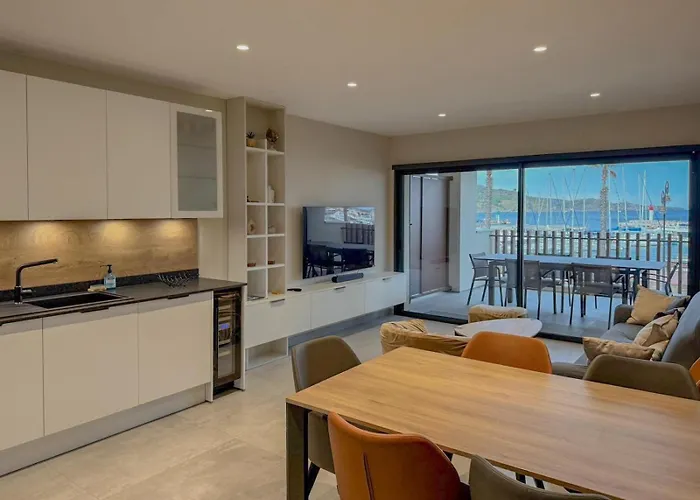 T4 Moderne Avec Terrasse Vue דירה